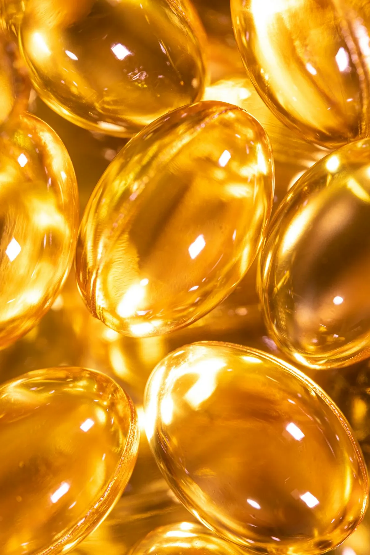 CoQ10 ubiquinol softgels, the form best absorbed by adults over 30.