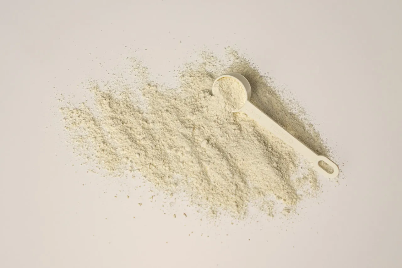 Glycine powder, the amino acid that accelerates the core-body-temp drop needed for sleep onset.